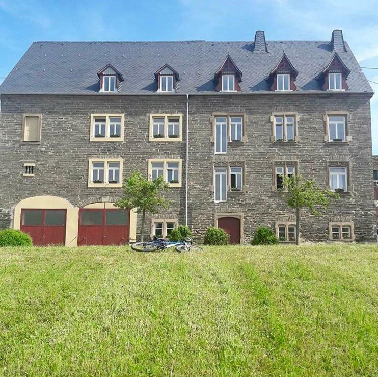 The Old Gemeinde House By The Mosel River برونبيبيرغ المظهر الخارجي الصورة